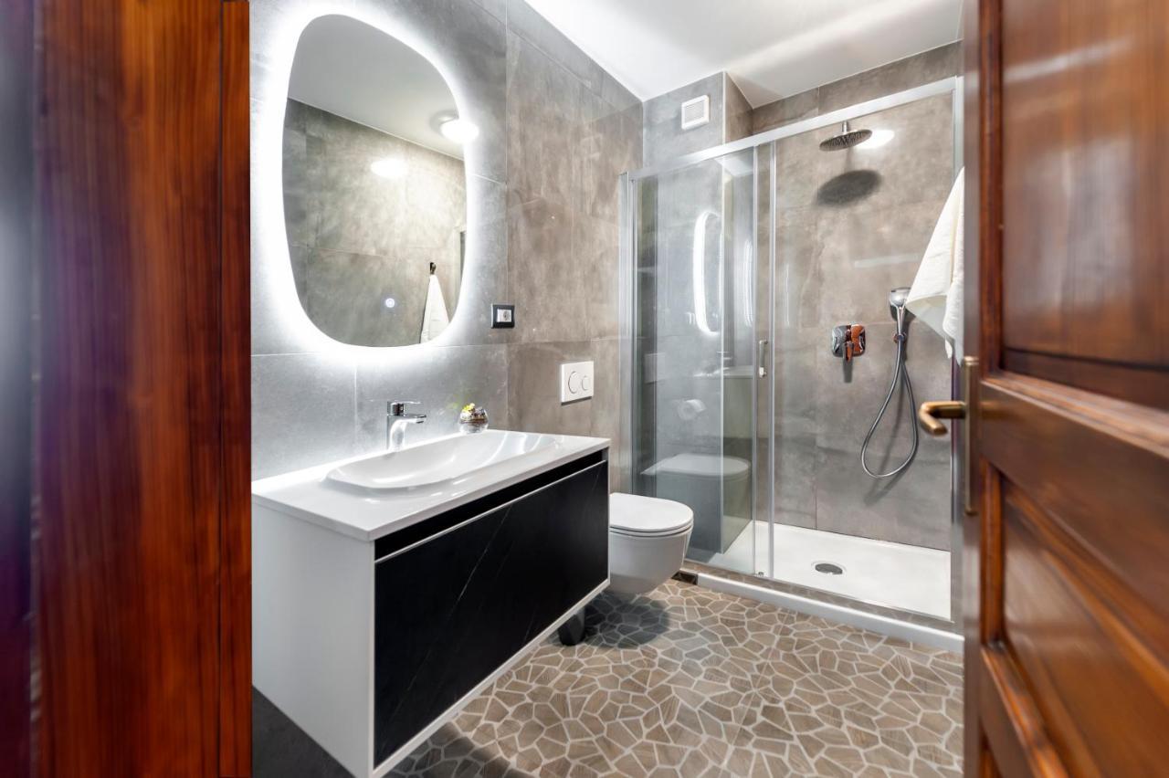 Guesthouse Santin Ровинь Экстерьер фото
