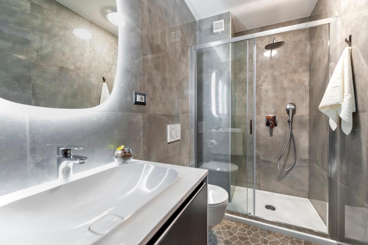 Guesthouse Santin Ровинь Экстерьер фото