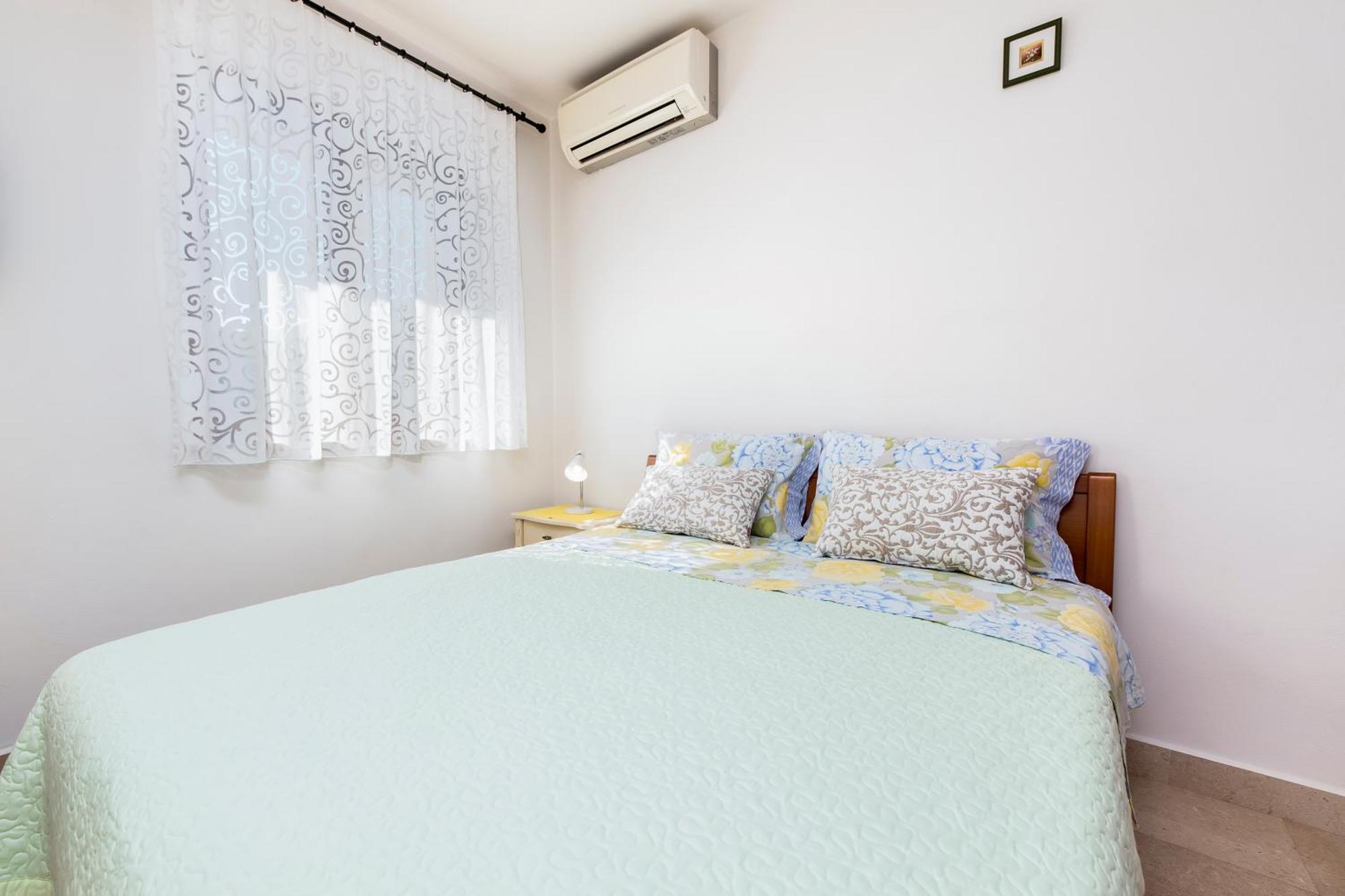 Guesthouse Santin Ровинь Экстерьер фото