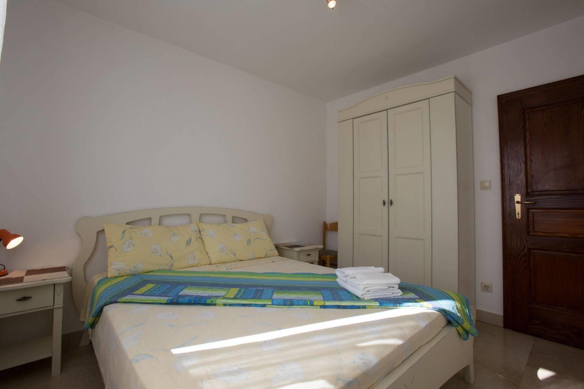 Guesthouse Santin Ровинь Экстерьер фото
